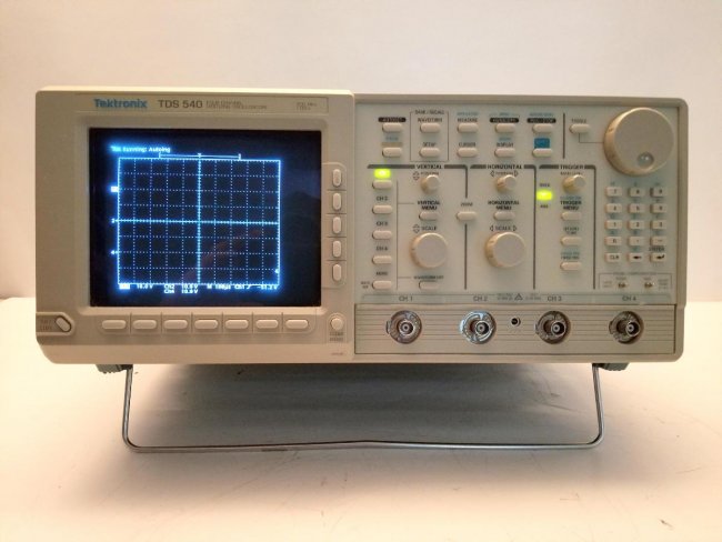 4-   Tektronix TDS 540 500 