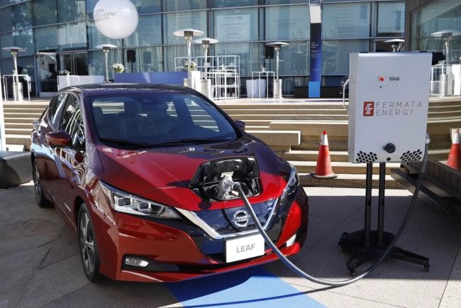 Nissan   Vehicle To Grid