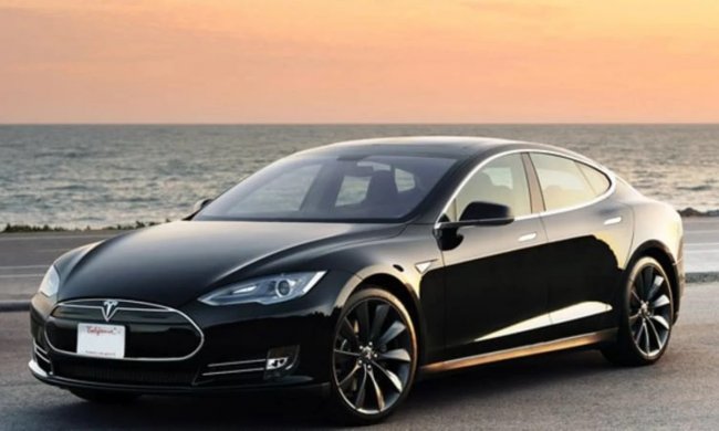   Tesla Model S